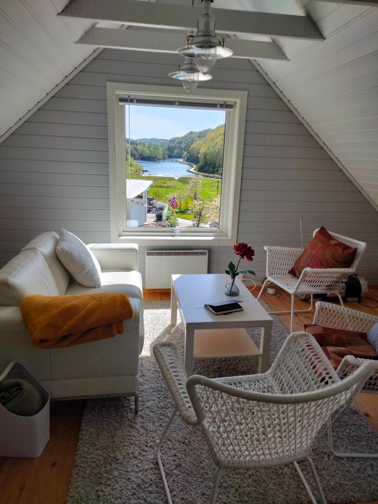 Anneks I Naturskjonne Gitlevag Lyngdal Exterior foto